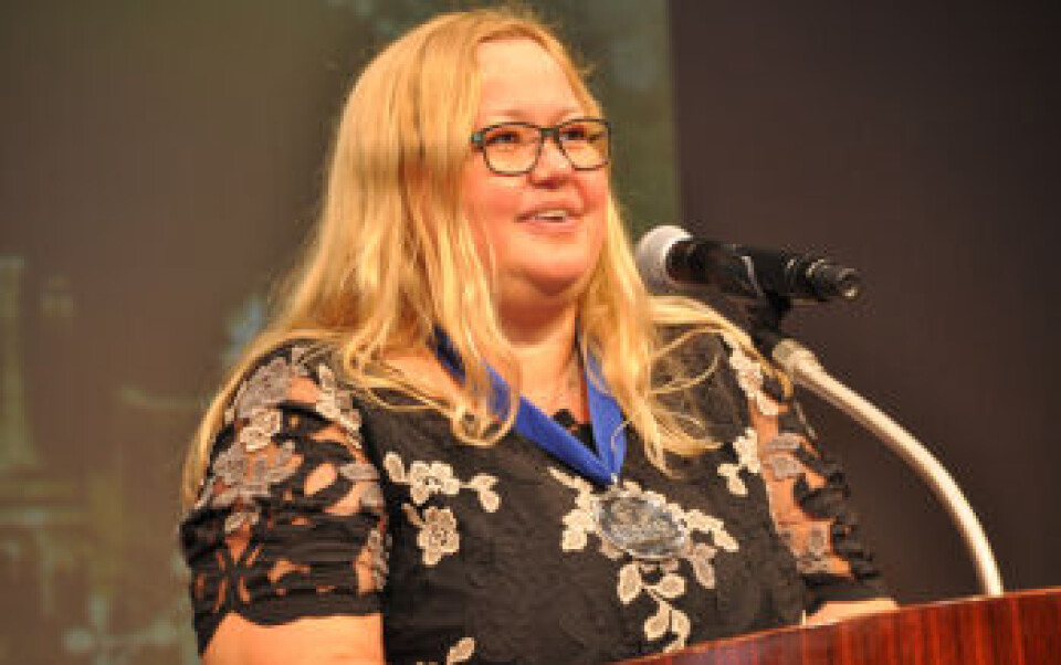 Marie Nora Roald ble hedret med Elizabeth Pletscher Award. Bildet er fra verdenskongressen i Kobe i 2016, da Roald tok over som president i IFBLS. Arkivfoto: Svein A. Liljebakk