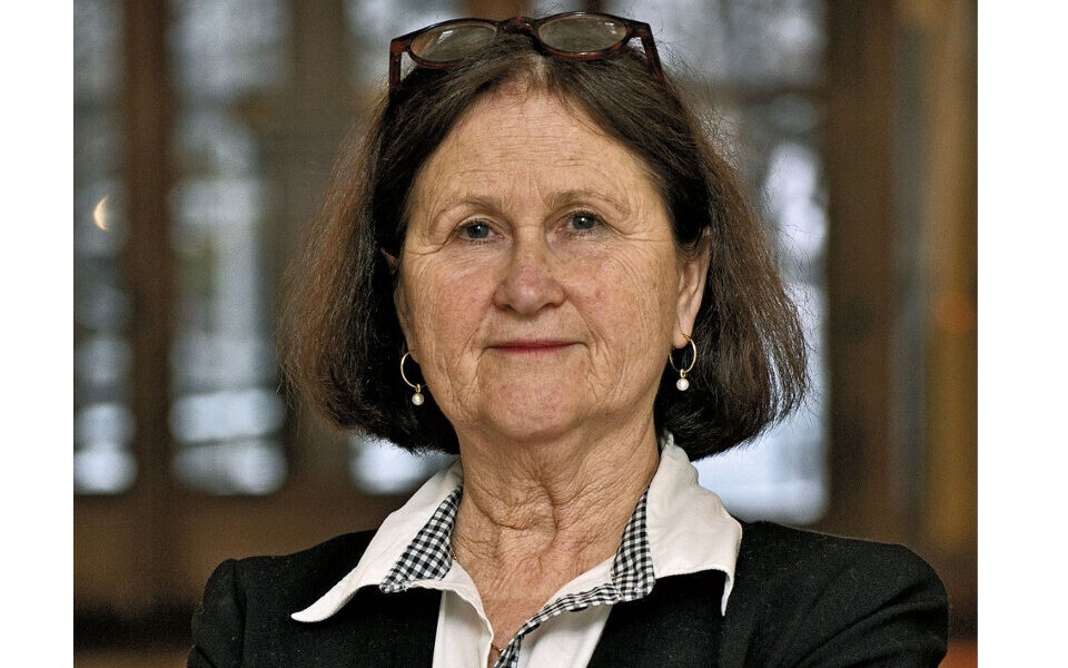 Turid Aarhus Braseth er én av fire forfattere av den nye boka «Profesjonsetikk for bioingeniørar og radiografar». Foto: Svein A. Liljebakk