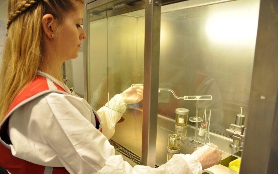 Det er bruk for bioingeniørenes laboratorieferdigheter innen nukleærmedisin, mener forfatteren av denne kronikken. Bildet er fra Oslo universitetssykehus, Rikshospitalet. Arkivfoto: Svein Arild Nesje-Sletteng