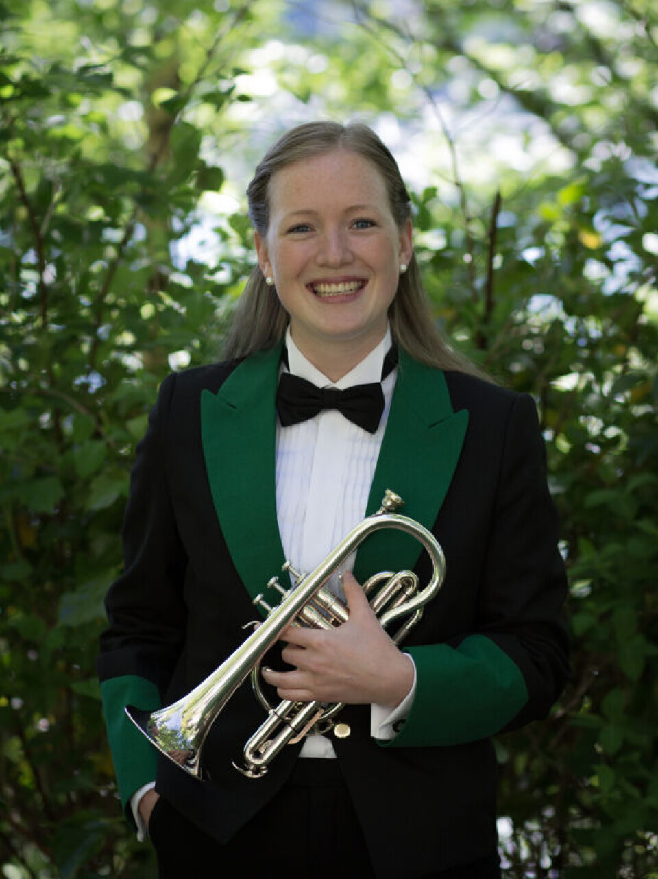 Maren Skogland Nornes spiller i et av Norges beste korps. Manger Musikklag tok sølv i NM brass i vinter. Foto: Kristin Risa.