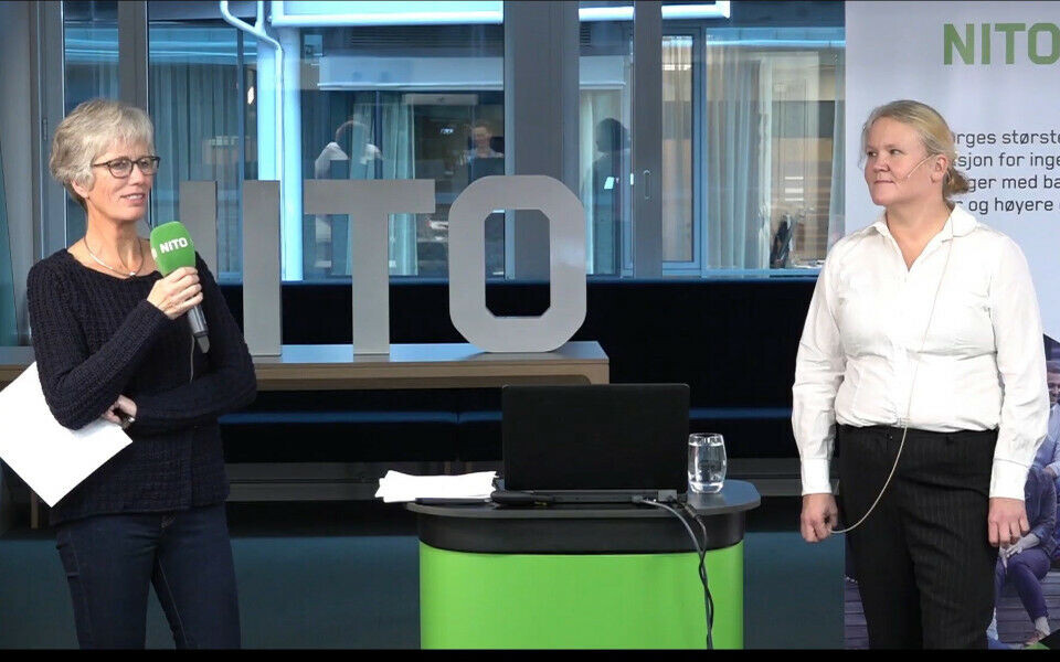 Digitalt kurs med god avstand, høsten 2020. Her er det Berit Revå som intervjuer Beate Brekke Hellerud fra Norsk Akkreditering.
