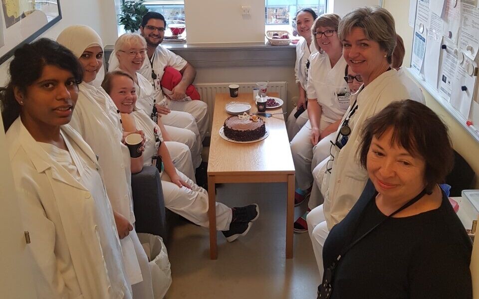 Seksjon blodgivning på Ahus ble vinnerne denne gangen. Fra venstre: Koshala, Shazia, Monica, Ingerid, Sameh, Analee, Sissel, Hilde, Mona og Teresa. Foto: Privat