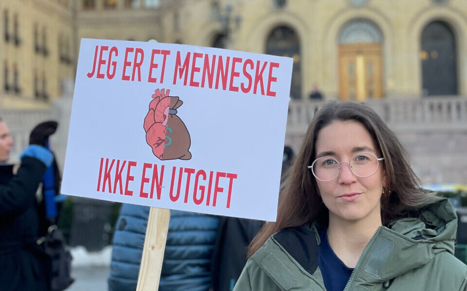 Bioingeniør Andrea Gjersvold var med på «Helsebrølet» foran Stortinget. Foto: Privat