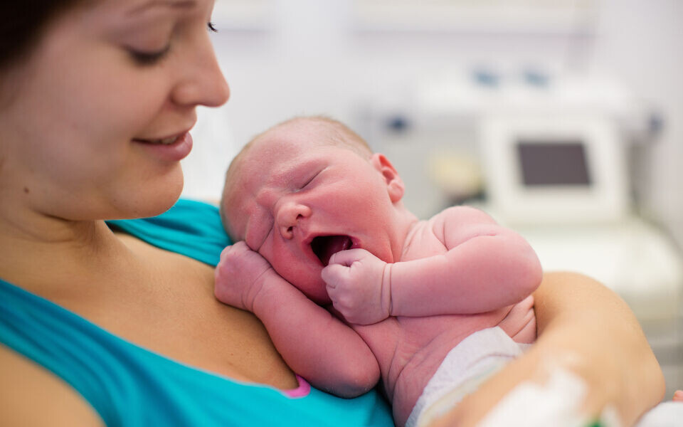 Cirka 60 000 nyfødte blir screenet for medfødte sykdommer hvert år. Illustrasjonsfoto: iStockphoto