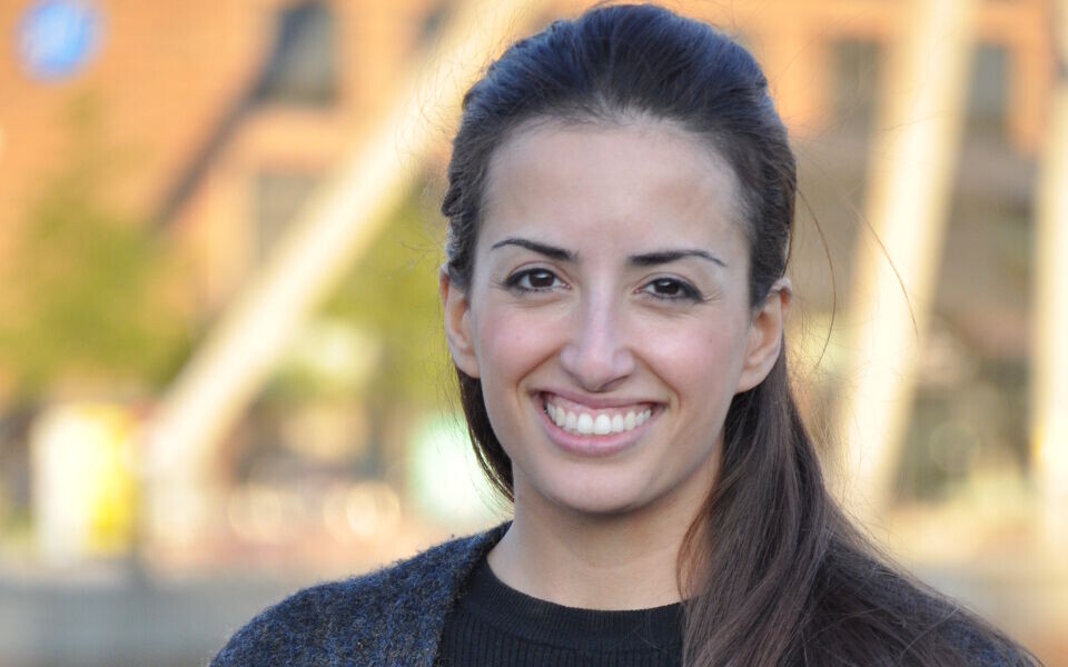 Atefe Tari er bioingeniør og doktorgradsstipendiat ved NTNU. Foto: Svein Arild Nesje-Sletteng