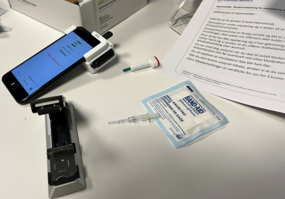 Utstyret i hjemmelabprosjektet ble først prøvd ut av 28 ansatte ved Sykehuset Østfold, så av ti pasienter. Alle fikk først grundig opplæring. Foto: Grete Hansen