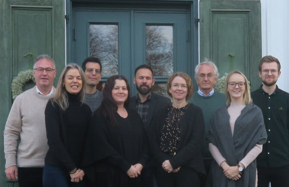 Koordinatorene og styringsgruppa i SKUP møtes jevnlig. Her fra siste samling i Knivsta i Sverige. Foran fra venstre: Gitte M. Henriksen (DEKS, Danmark), Elisabet Eriksson Boija (Equalis, Sverige), Mette C. Tollånes (Noklus, Norge), Christine Morken (Noklus, Norge). Bak fra venstre: Gunnar Nordin (Equalis, Sverige), Dår Kristian Kur (DEKS, Danmark), Mathias Karlsson (Equalis, Sverige), Sverre Sandberg (Noklus, Norge) og Joakim Hekland (Noklus, Norge).