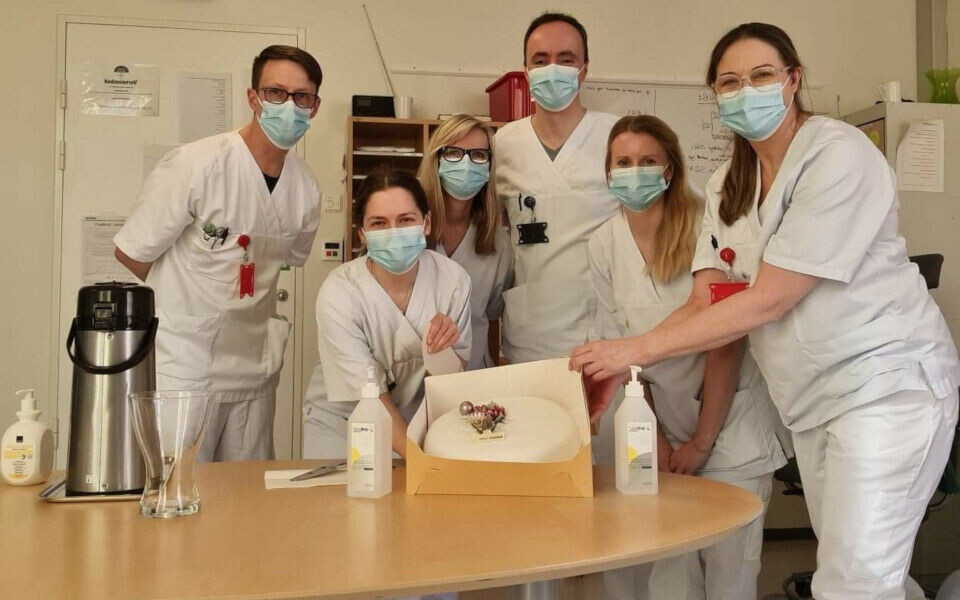Kryssordvinnerne på Seksjon for klinisk nevrofysiologi, St. Olavs hospital. Foto: Privat