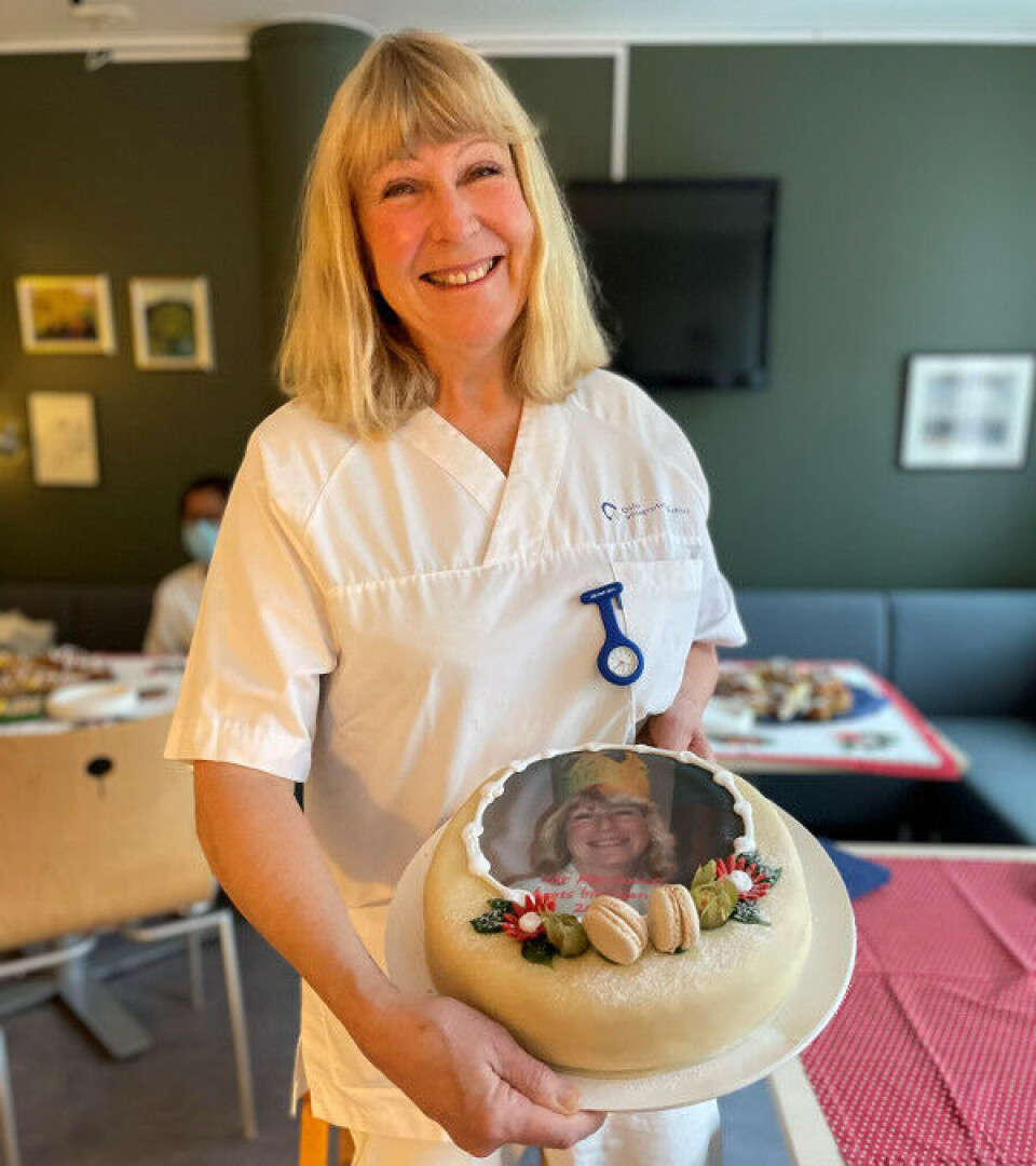 Det ble kakefest på jobben for «årets bioingeniør»; Marianne Svendsen. Foto: Eva Hjelljord.