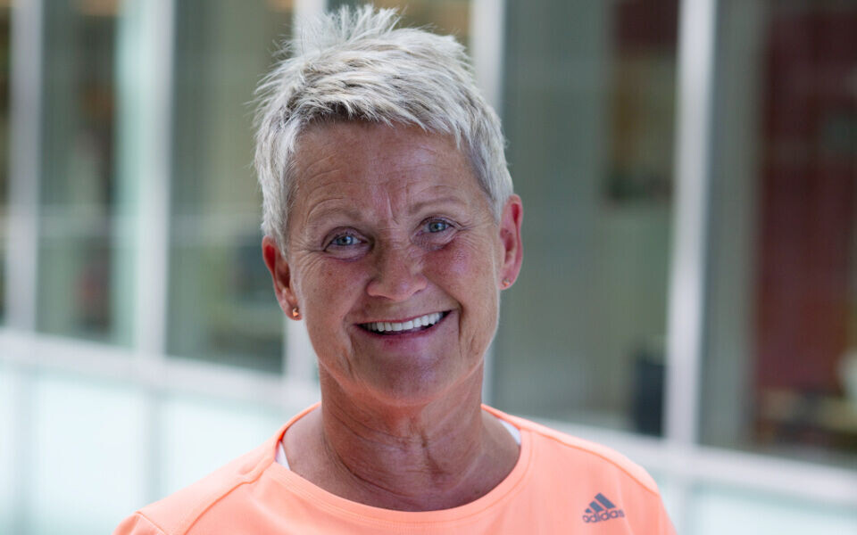 Gunvor Tørvik Pedersen går snart av med pensjon, etter 31 år på Avdeling for medisinsk genetikk, Haukeland universitetssjukehus. Foto: Kristin Risa