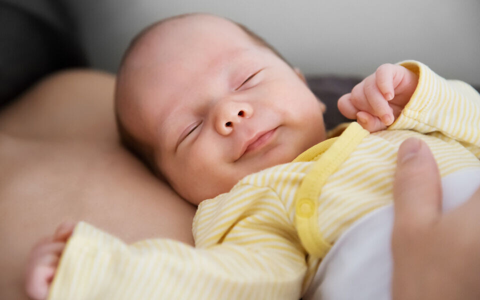 Cirka 60 000 nyfødte blir screenet for 23 medfødte sykdommer hvert år. Nå skal screeningen utvides med to alvorlige tilstander, SCID og HMG. Illustrasjonsfoto: Natalia Deriabina / iStockphoto