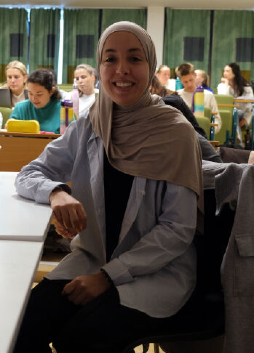 Mariam Abkhil er relativt fersk bioingeniør, og holdt innlegg om hverdagen på medisinsk biokjemi.