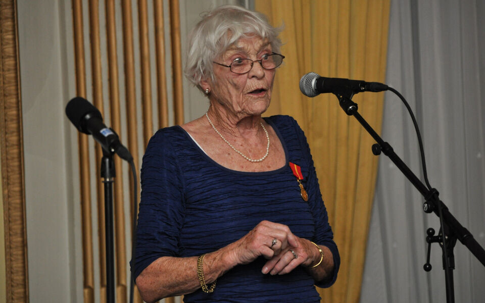 Sigrid Rognlien, mangeårig rektor og pioner innen bioingeniørutdanning, holdt tale under markeringen av BFIs 50-årsjubileum i 2012. 27. august i år døde hun, nær 96 år gammel. Arkivfoto: Svein Arild Nesje-Sletteng