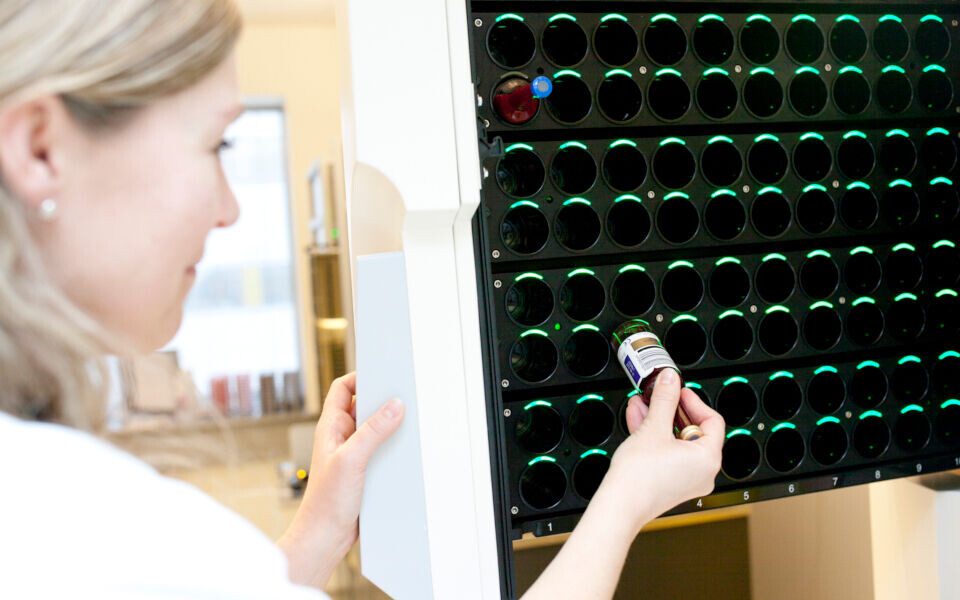 Bioingeniører må fortelle om hva de gjør på laboratoriet. Illustrasjonsfoto: Annette Larsen