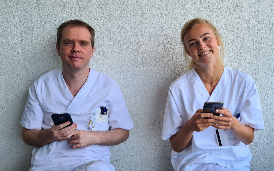 Jan Heggernes og Rebekka Nilsen har sans for læringsbaserte spill. De trigger konkurranseinstinktet og får dem til å yte mer. Foto: Marie Dahl.
