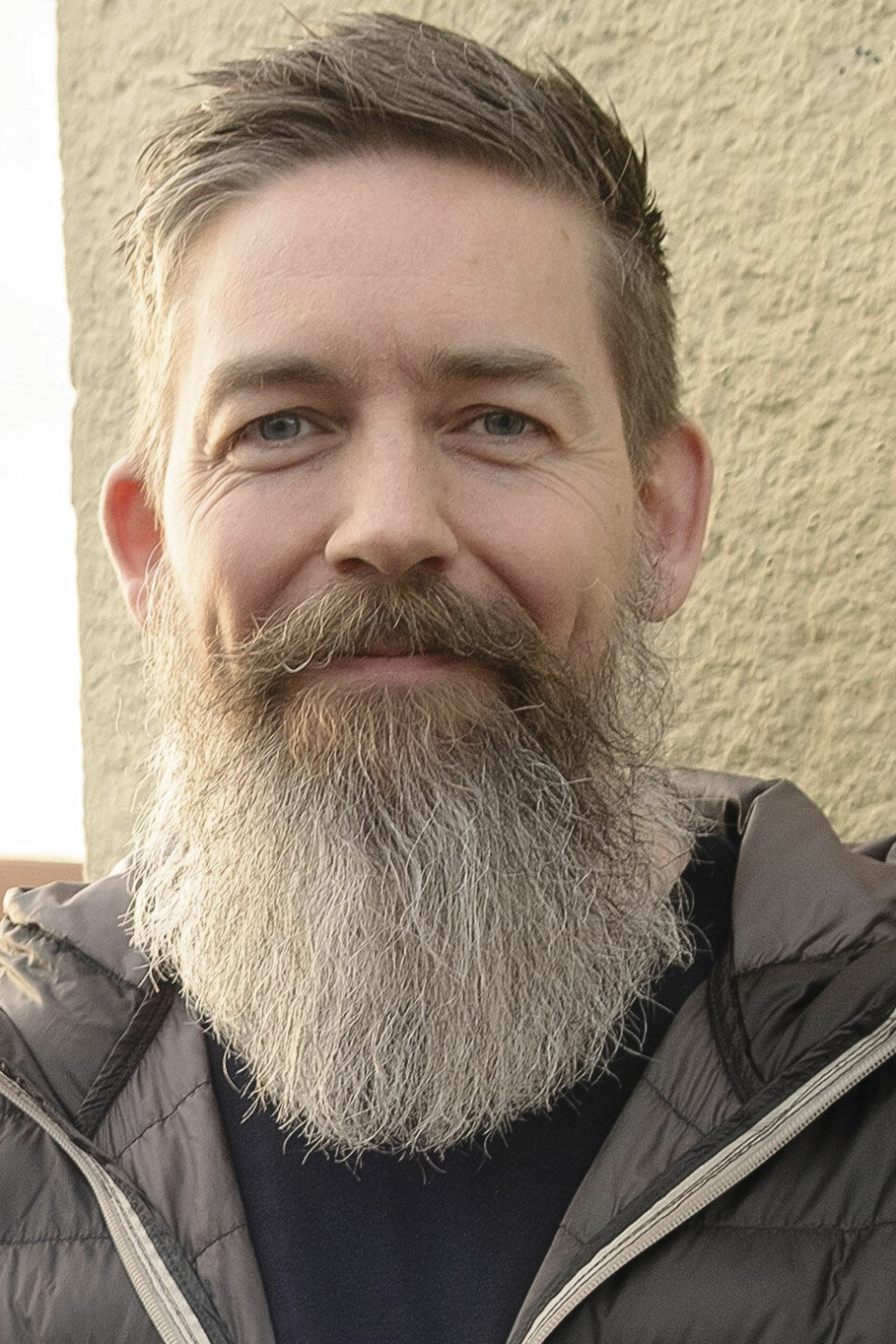 André Ulriksen har mange jern i ilden, men familien kommer uansett alltid først, fastslår han. André Ulriksen, bioingeniør, hovedstyremedlem i NITO, gitarist i Exeloume og laboratorieleder hos Resman.