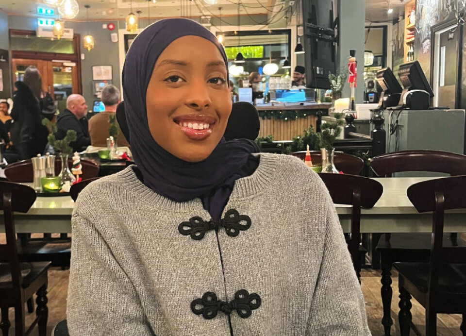 Hafsa Mohamud ønsker ikke å la seg begrense. Bioingeniørstudenten har snart fullført første året ved Universitetet i Agder, Kristiansand. Hafsa Mohamud, bioingeniørstudent ved Universitetet i Agder, Kristiansand