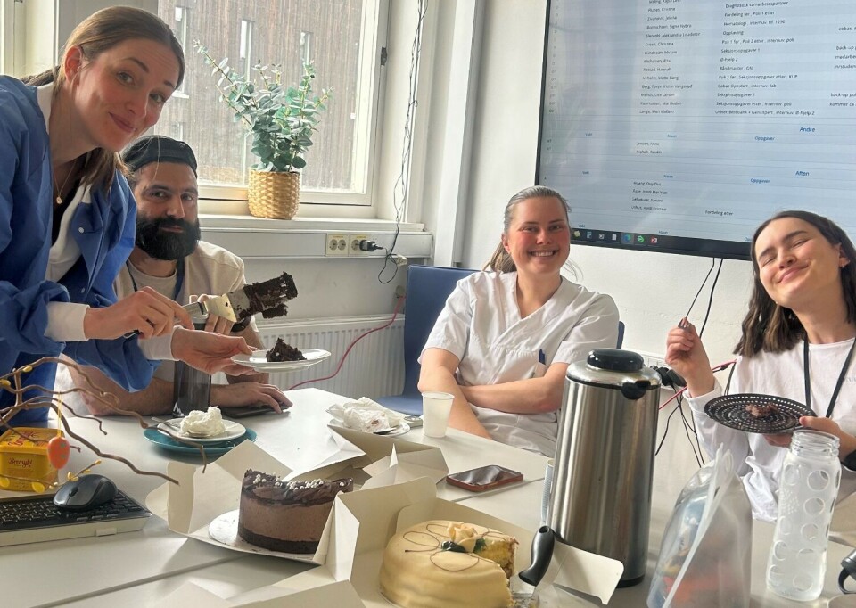 Mia Gudim Rasmussen leverte korrekt løst kryssord, og sørget for at kollegene på Diakonhjemmet sykehus i Oslo fikk noe søtt i kaffepausen. Kakefest på Diakonhjemmet sykehus