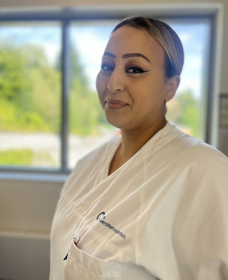 Som eneste bioingeniør på «infeksjonsmedisinsk forsknings- og utviklingsgruppe» har Sarah Nur oppgaver som biobanking, logistikk og vedlikehold av maskinparken.